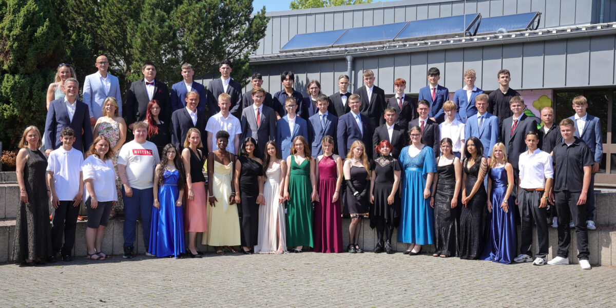Gruppe-BW-004-1200x600.jpg
